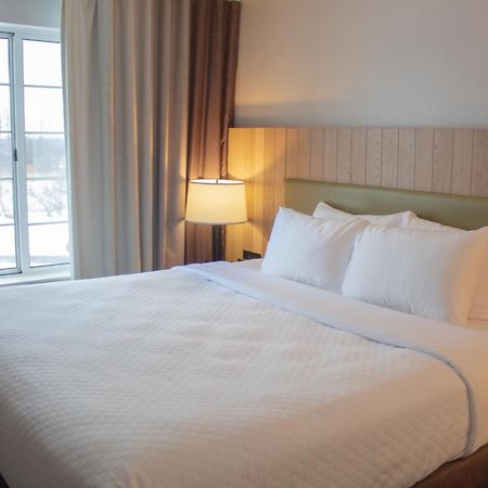 Country Inn & Suites By Radisson, Big Rapids, Mi Екстериор снимка