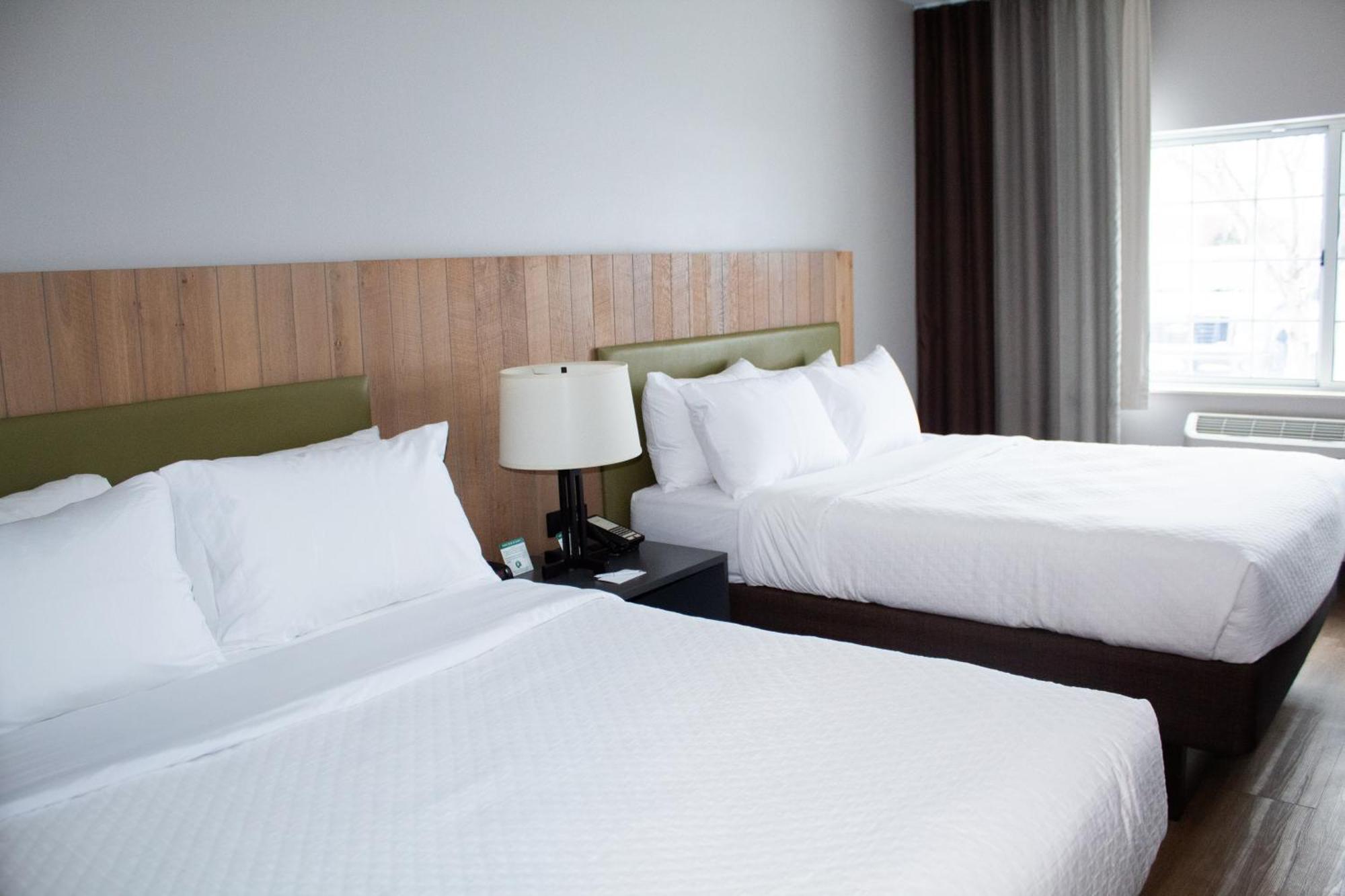 Country Inn & Suites By Radisson, Big Rapids, Mi Екстериор снимка
