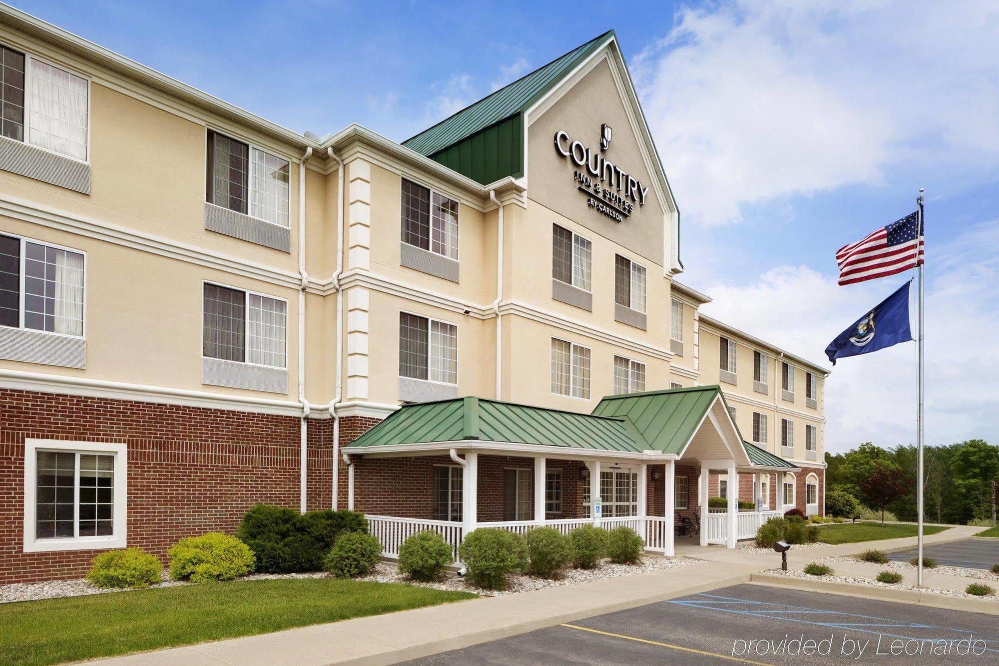 Country Inn & Suites By Radisson, Big Rapids, Mi Екстериор снимка